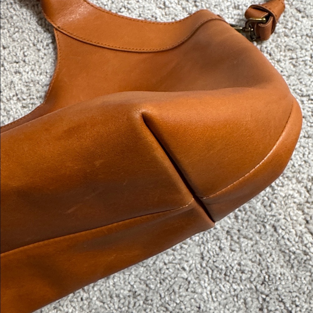 Madewell Tan Leather Shoulder Bag - Picture 4 of 8